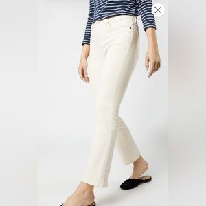 ANN MASHBURN Natural Flare Cropped Jeans